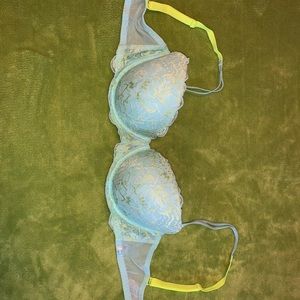 Victoria’s Secret PINK Blue/Green Lace Bra!